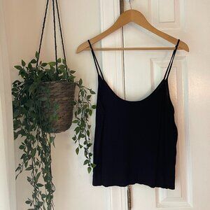 FOREVER 21 Black flowy camisole / spaghetti strap top | Size S